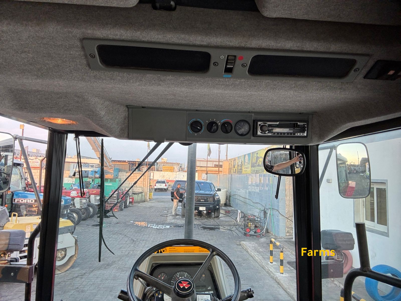 جرار ماسي فيرغسون 6130 من الجرارات القوية وال